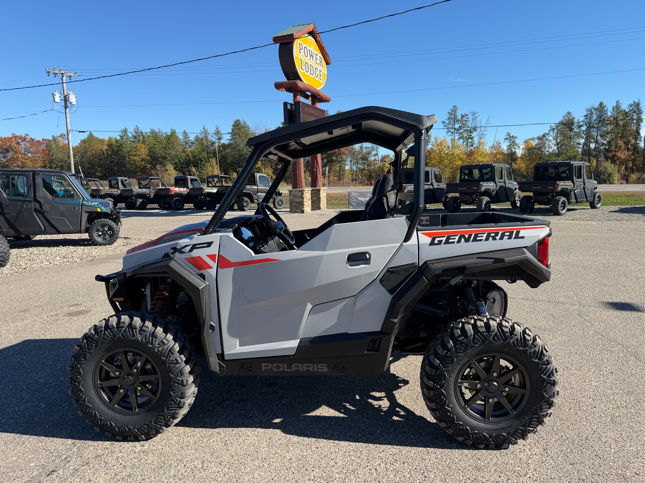 2027 Polaris General photo 3