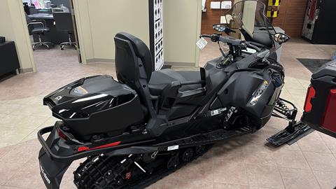 2025 Ski-Doo Grand Touring LE 900 ACE Turbo ES Silent Track II 1.25 in Ramsey, Minnesota - Photo 2