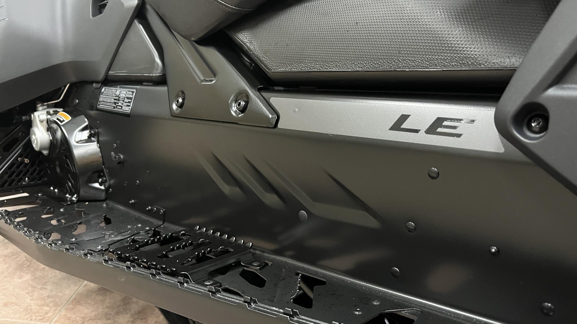 2025 Ski-Doo Grand Touring LE 900 ACE Turbo ES Silent Track II 1.25 in Ramsey, Minnesota - Photo 10