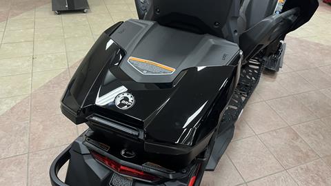 2025 Ski-Doo Grand Touring LE 900 ACE Turbo ES Silent Track II 1.25 in Ramsey, Minnesota - Photo 11