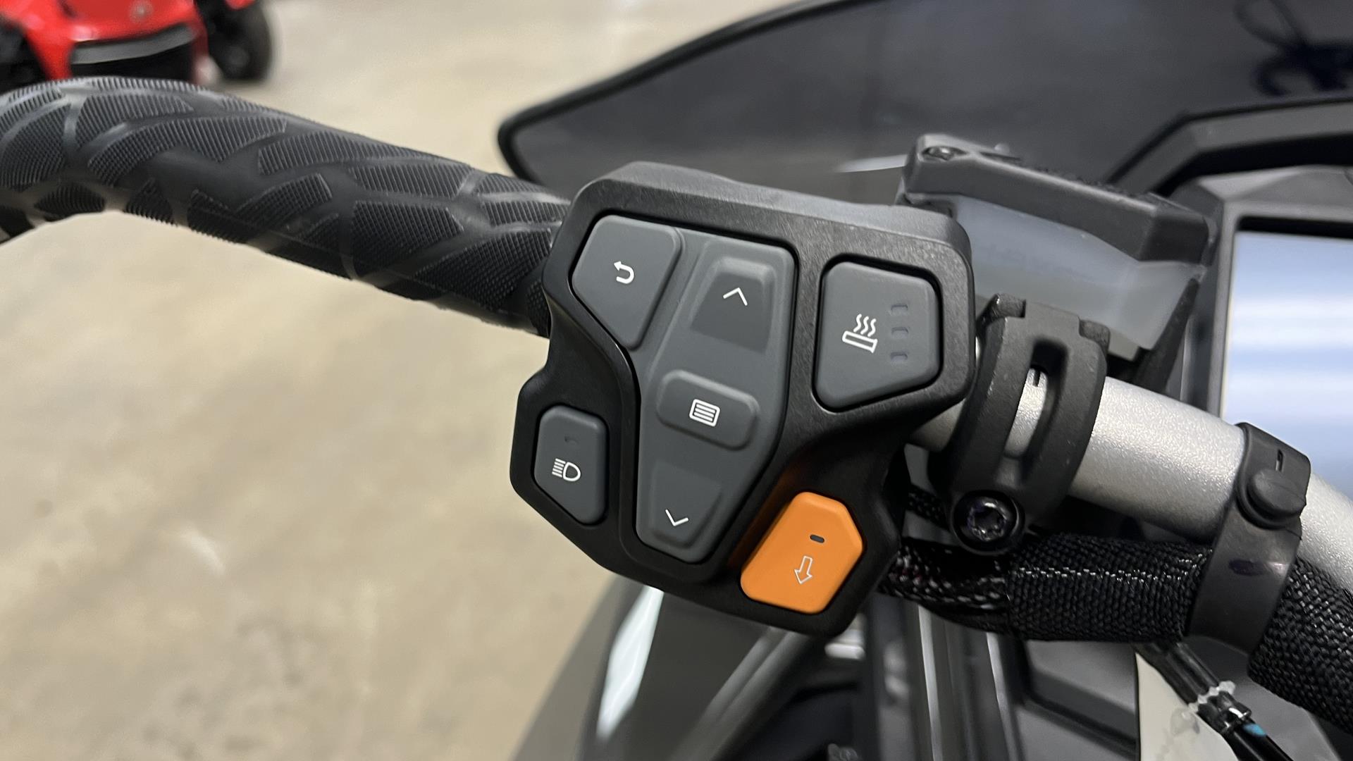 2025 Polaris Patriot Boost INDY VR1 137 SC ES in Ramsey, Minnesota - Photo 12