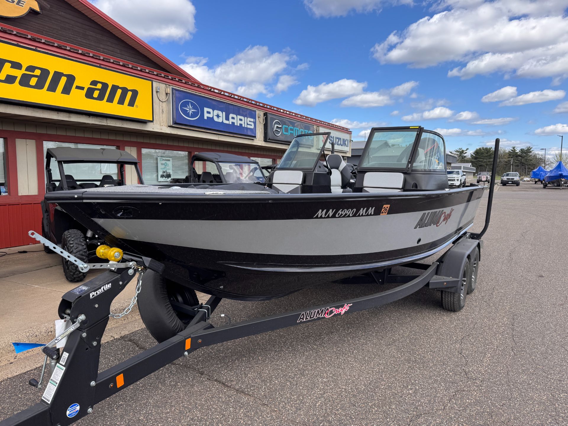 2023 Alumacraft Competitor