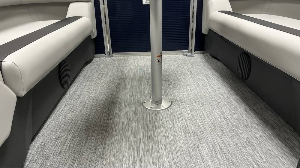 2026 Bennington 22 S STERN RADIUS in Ramsey, Minnesota - Photo 15