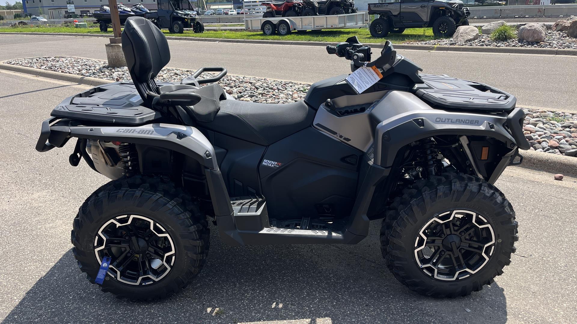 2025 Can-Am Outlander MAX XT 1000R in Ramsey, Minnesota - Photo 4