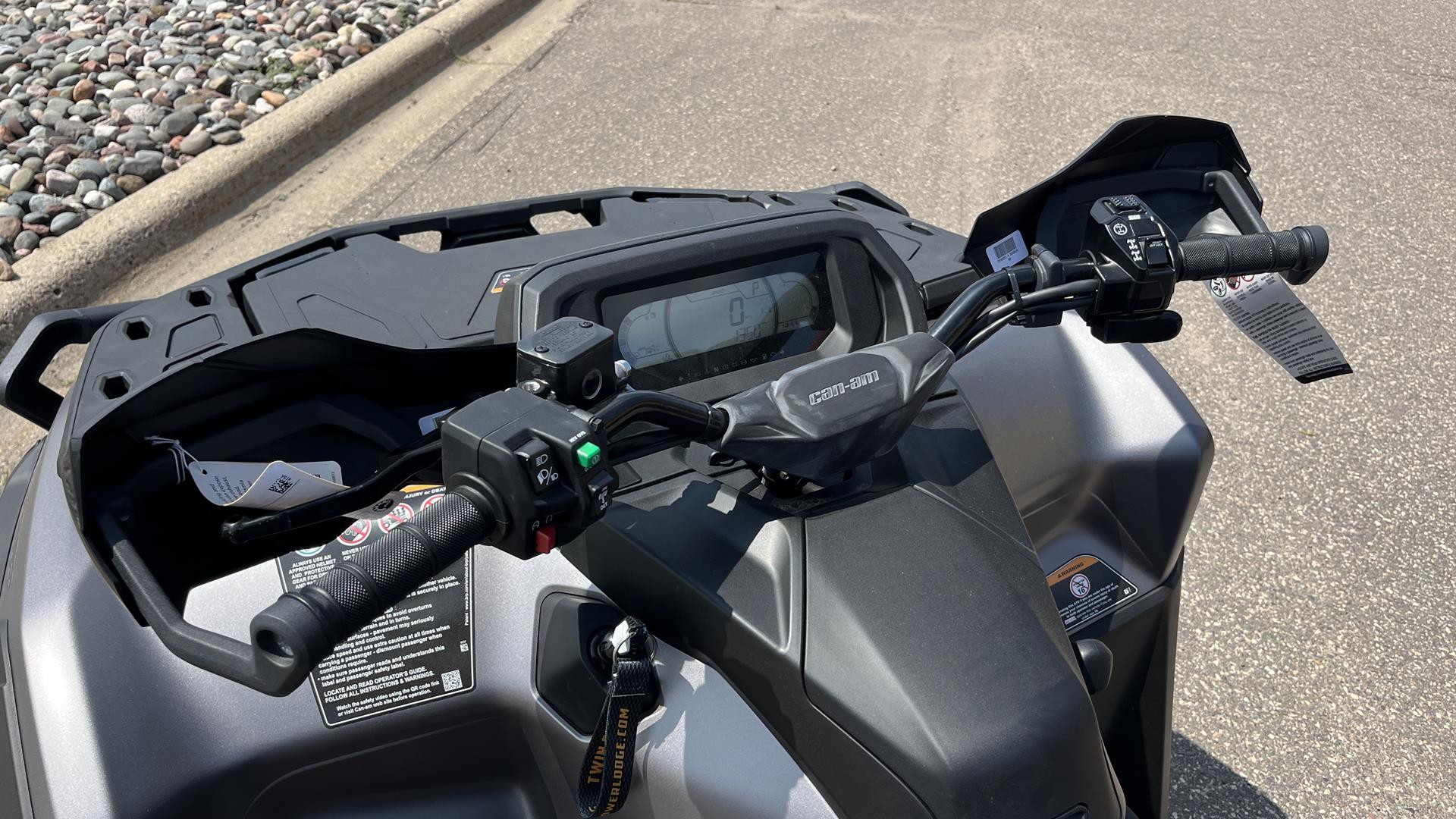 2025 Can-Am Outlander MAX XT 1000R in Ramsey, Minnesota - Photo 11
