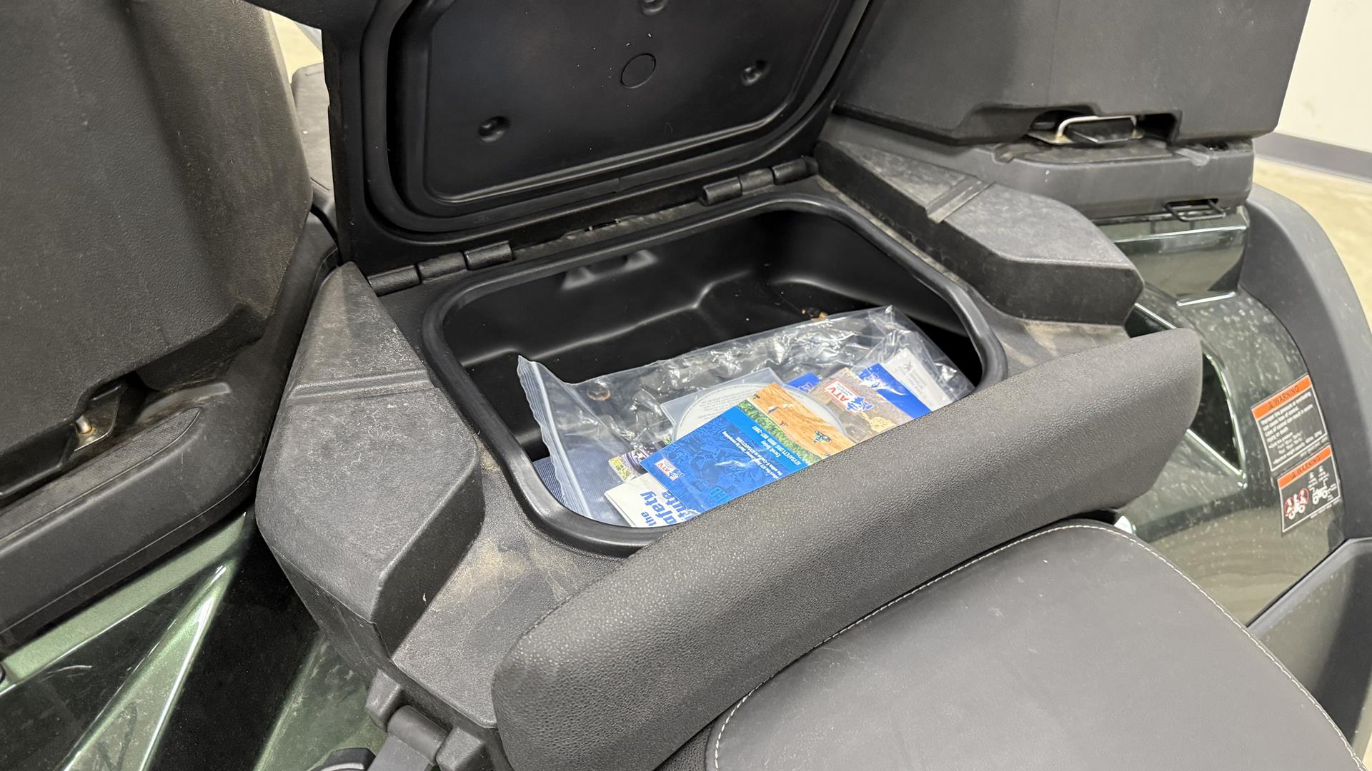 2025 CFMOTO CForce 1000 Overland in Ramsey, Minnesota - Photo 12