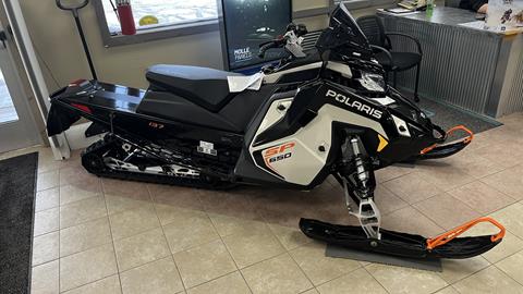 2025 Polaris 650 INDY SP 137 ES in Ramsey, Minnesota - Photo 2
