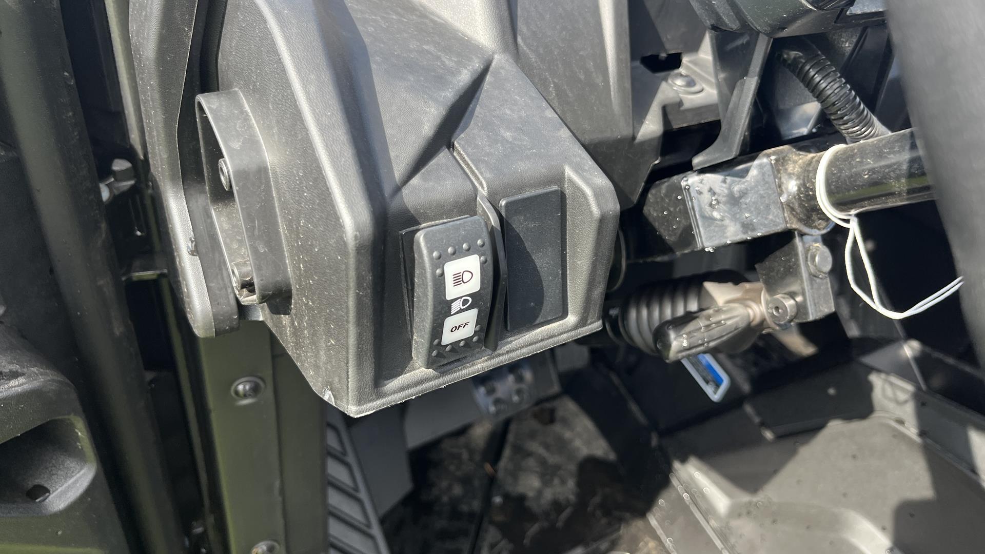 2025 Can-Am Maverick Sport Max DPS in Ramsey, Minnesota - Photo 13