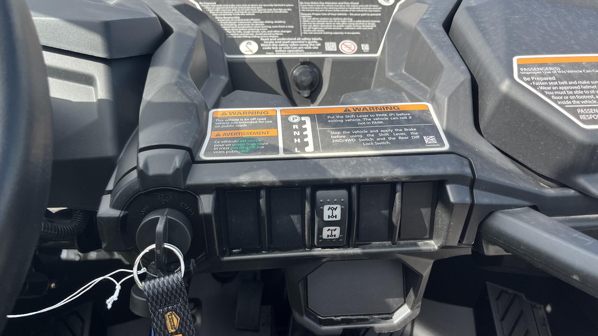 2025 Can-Am Maverick Sport Max DPS in Ramsey, Minnesota - Photo 15