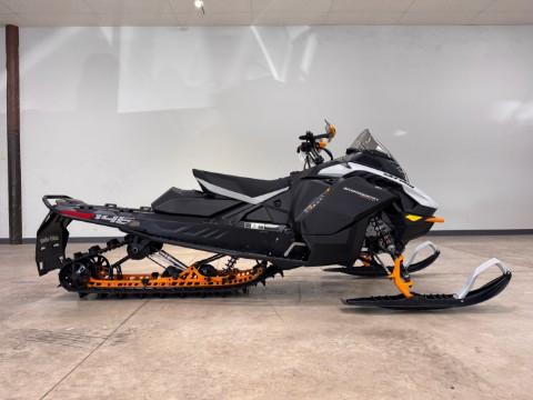 2026 Ski-Doo Backcountry Adrenaline 850 E-TEC ES PowderMax 2.0