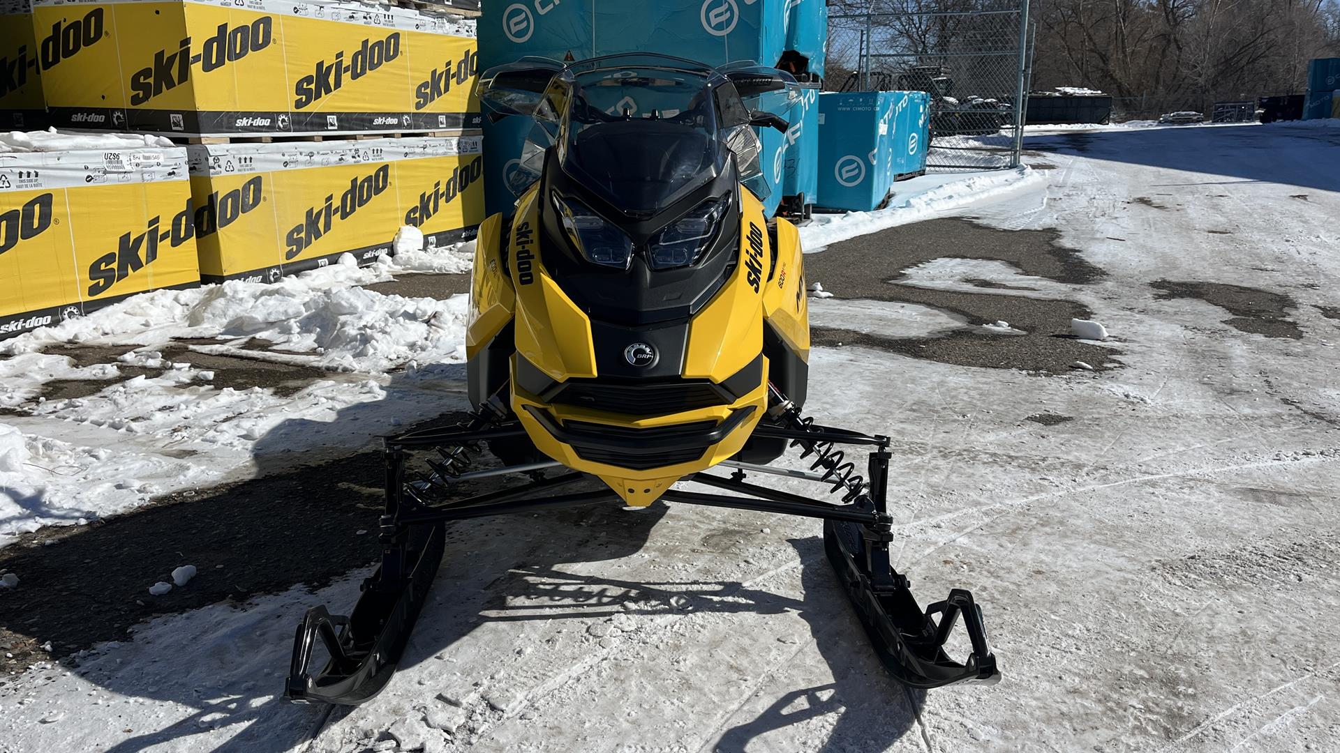 2026 Ski-Doo MXZ Adrenaline 137 600R E-TEC ES Ripsaw 1.25 in Ramsey, Minnesota - Photo 2