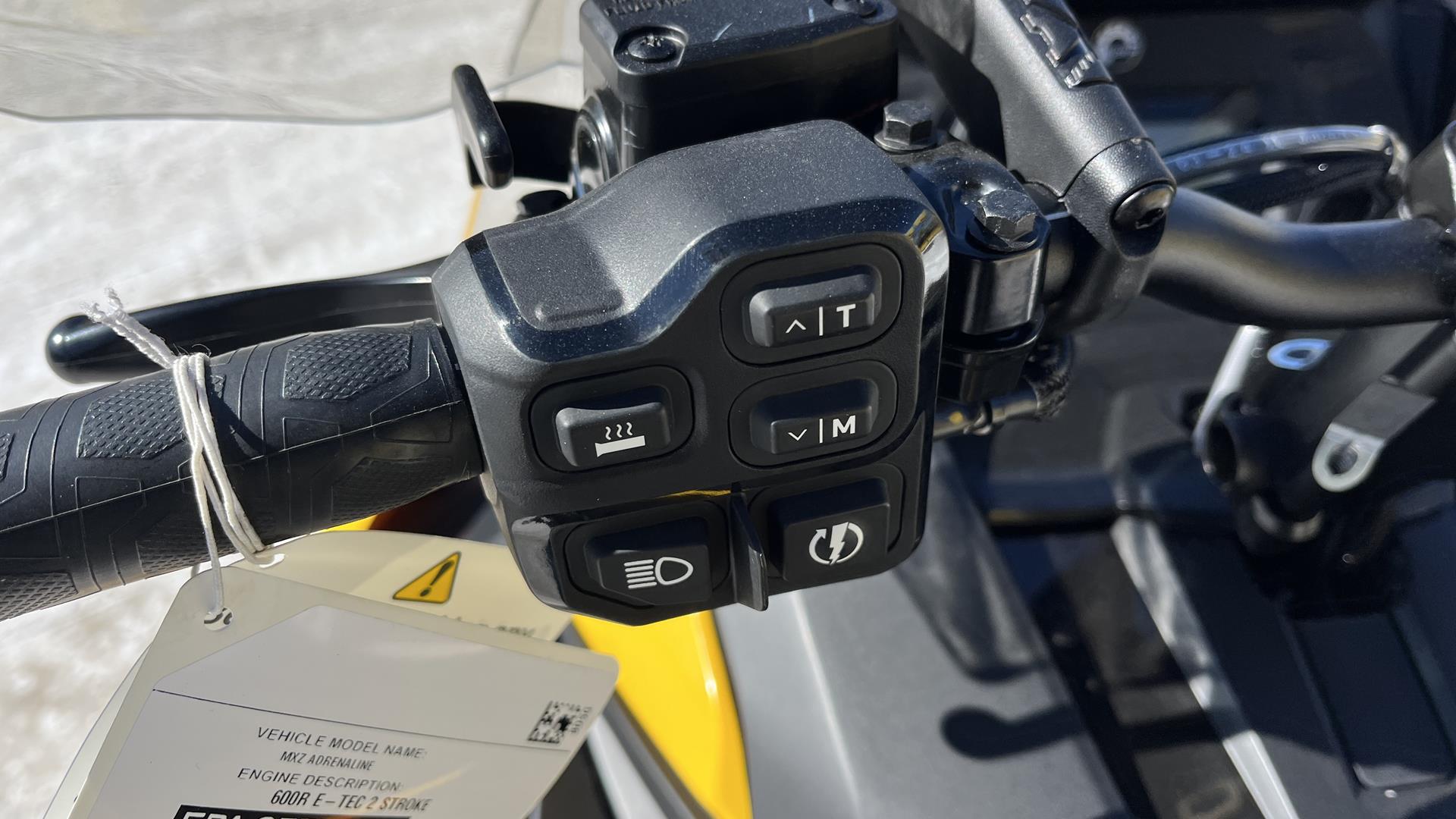 2026 Ski-Doo MXZ Adrenaline 137 600R E-TEC ES Ripsaw 1.25 in Ramsey, Minnesota - Photo 11