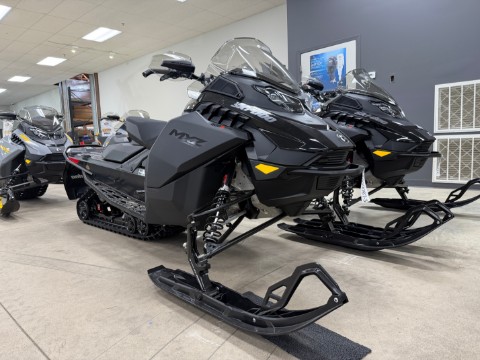 2026 Ski-Doo MXZ Adrenaline 137 600R E-TEC ES Ripsaw 1.25 — photo 1 of 18