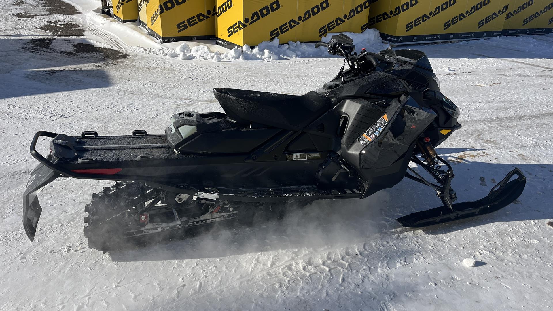 2025 Ski-Doo MXZ X-RS w/ Competition Package 850 E-TEC Turbo R SHOT RipSaw II 2-Ply 1.25 w/ 10.25 in. Touchscreen in Ramsey, Minnesota - Photo 4