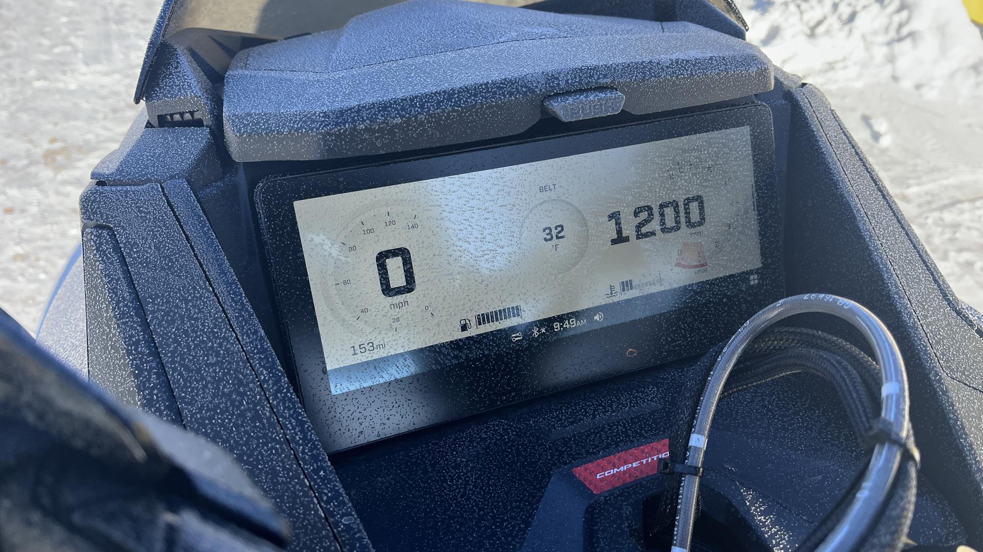 2025 Ski-Doo MXZ X-RS w/ Competition Package 850 E-TEC Turbo R SHOT RipSaw II 2-Ply 1.25 w/ 10.25 in. Touchscreen in Ramsey, Minnesota - Photo 11