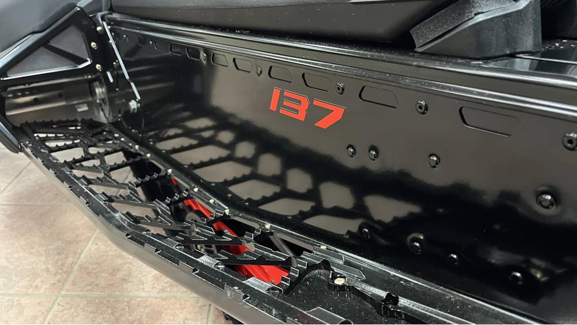 2025 Polaris Patriot Boost INDY VR1 137 Dynamix SC ES in Ramsey, Minnesota - Photo 12