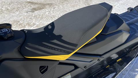 2025 Ski-Doo MXZ Adrenaline 137 850 E-TEC ES Ripsaw 1.25 in Ramsey, Minnesota - Photo 8