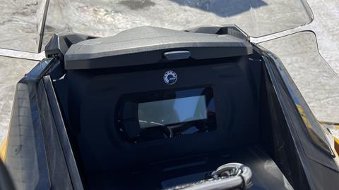 2025 Ski-Doo MXZ Adrenaline 137 850 E-TEC ES Ripsaw 1.25 in Ramsey, Minnesota - Photo 11