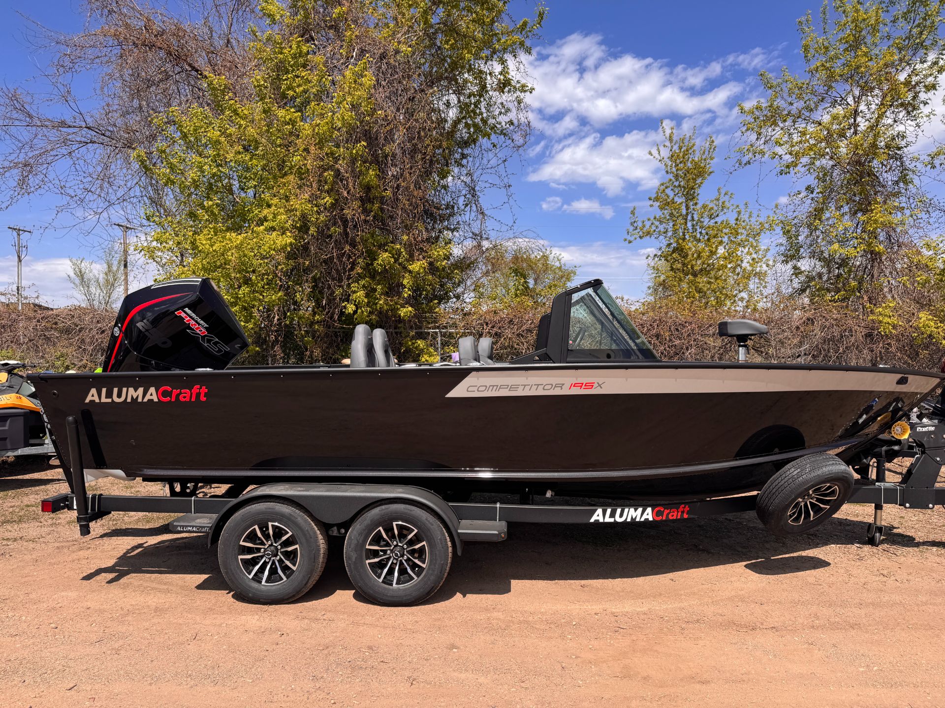 2026 Alumacraft Competitor photo 4