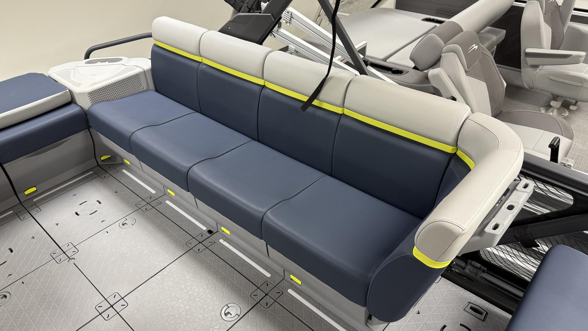 2025 Sea-Doo Switch Cruise Limited 21 - 230 hp in Ramsey, Minnesota - Photo 12