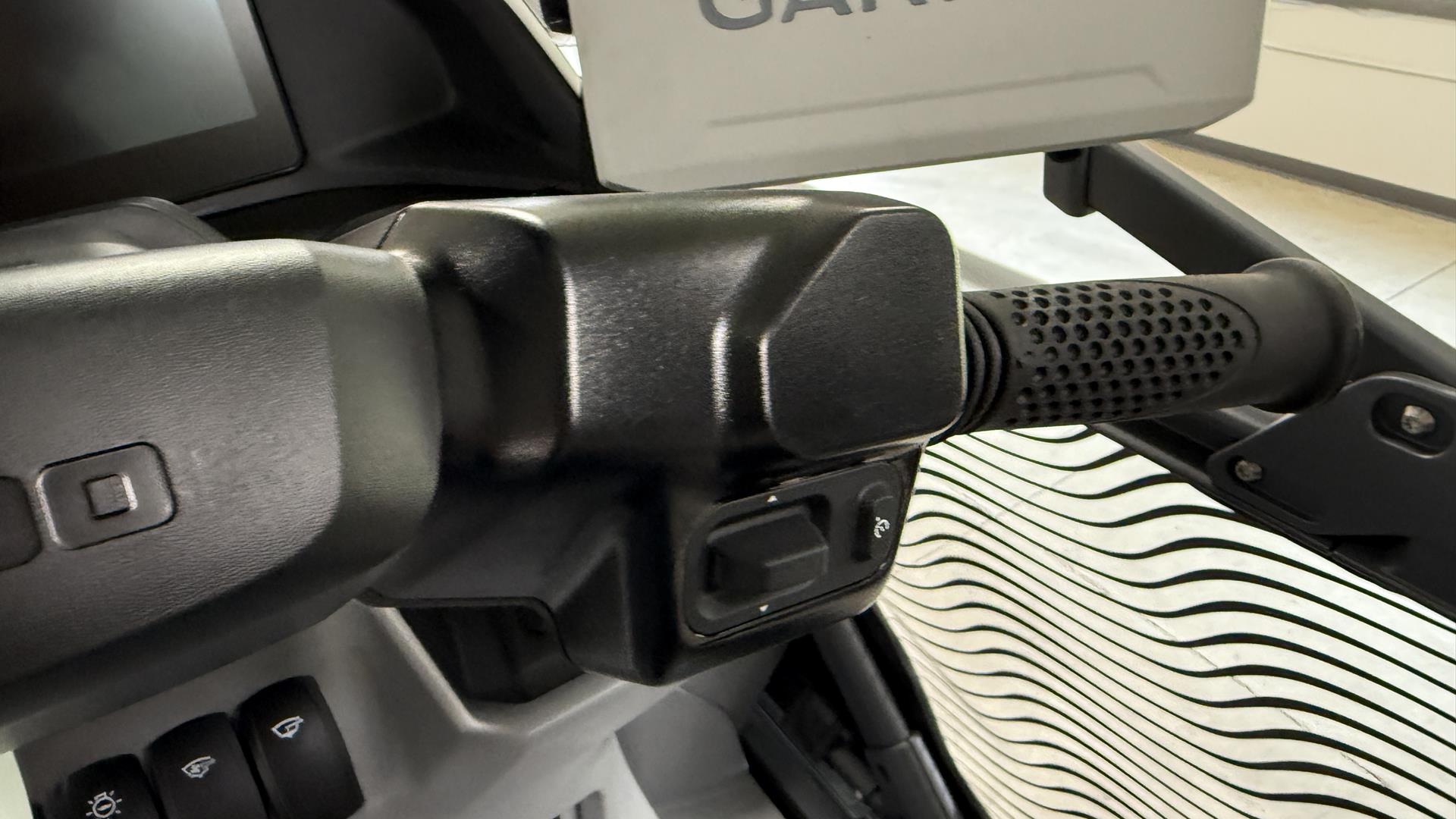 2025 Sea-Doo Switch Cruise Limited 21 - 230 hp in Ramsey, Minnesota - Photo 18