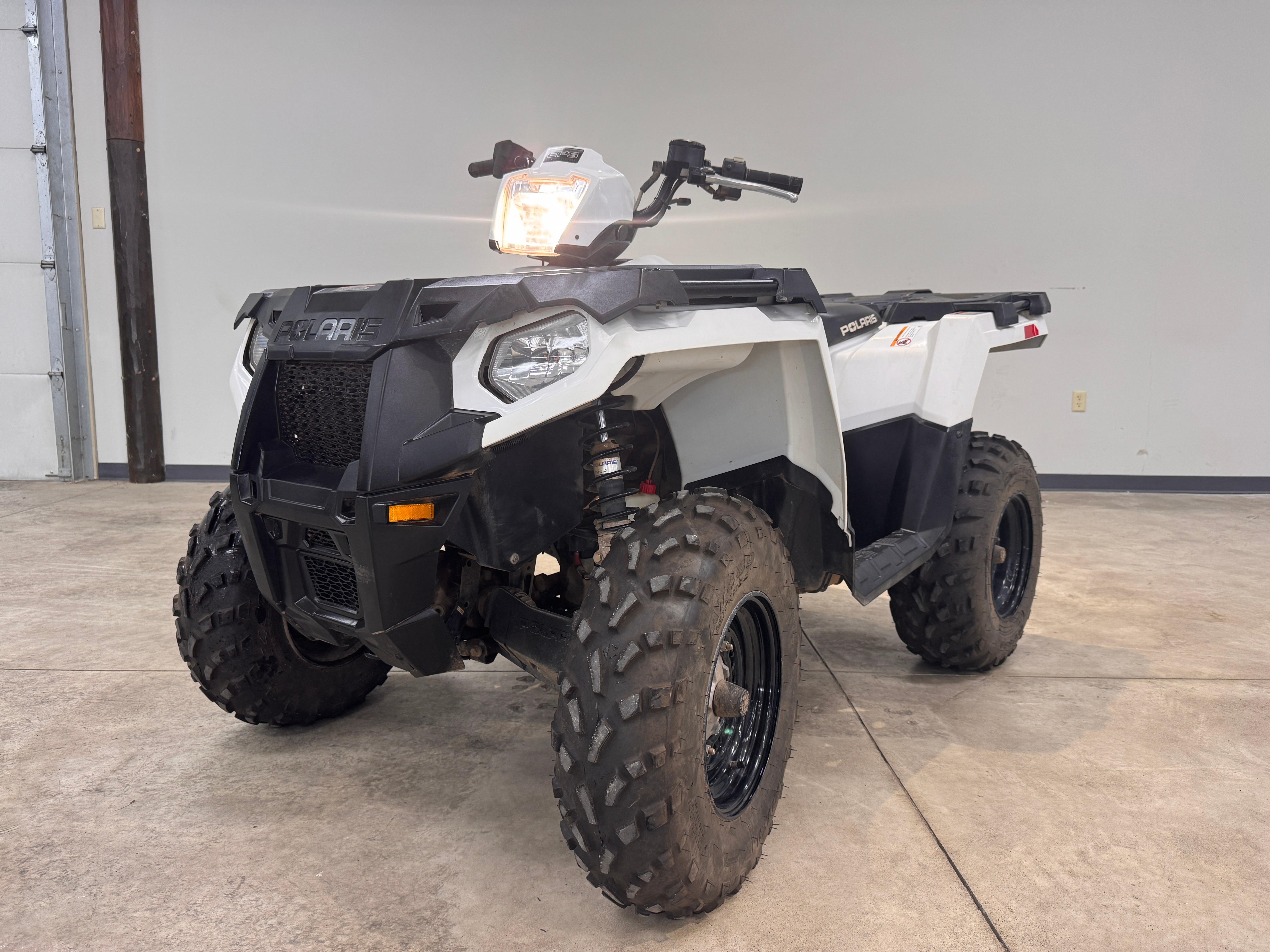 2015 Sportsman® 570 EPS