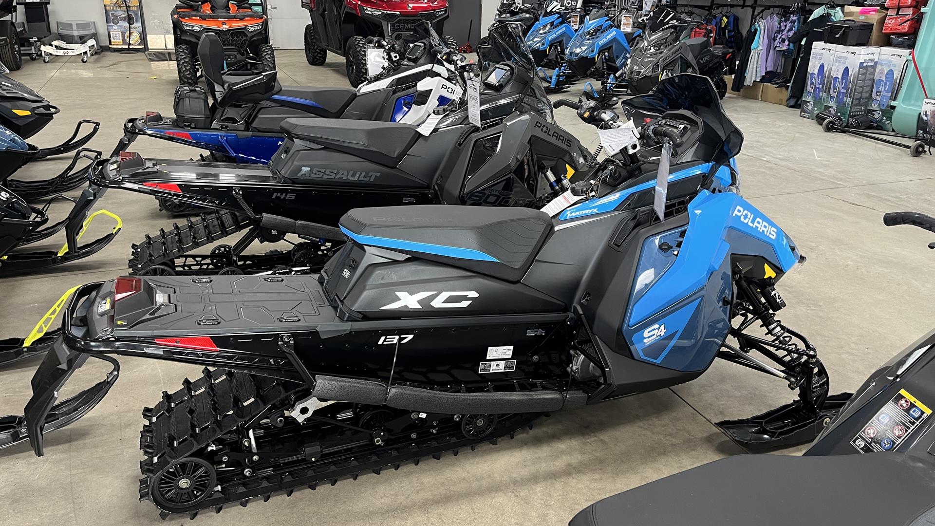 2024 Polaris ProStar S4 Indy XC 137 ES in Ramsey, Minnesota - Photo 2