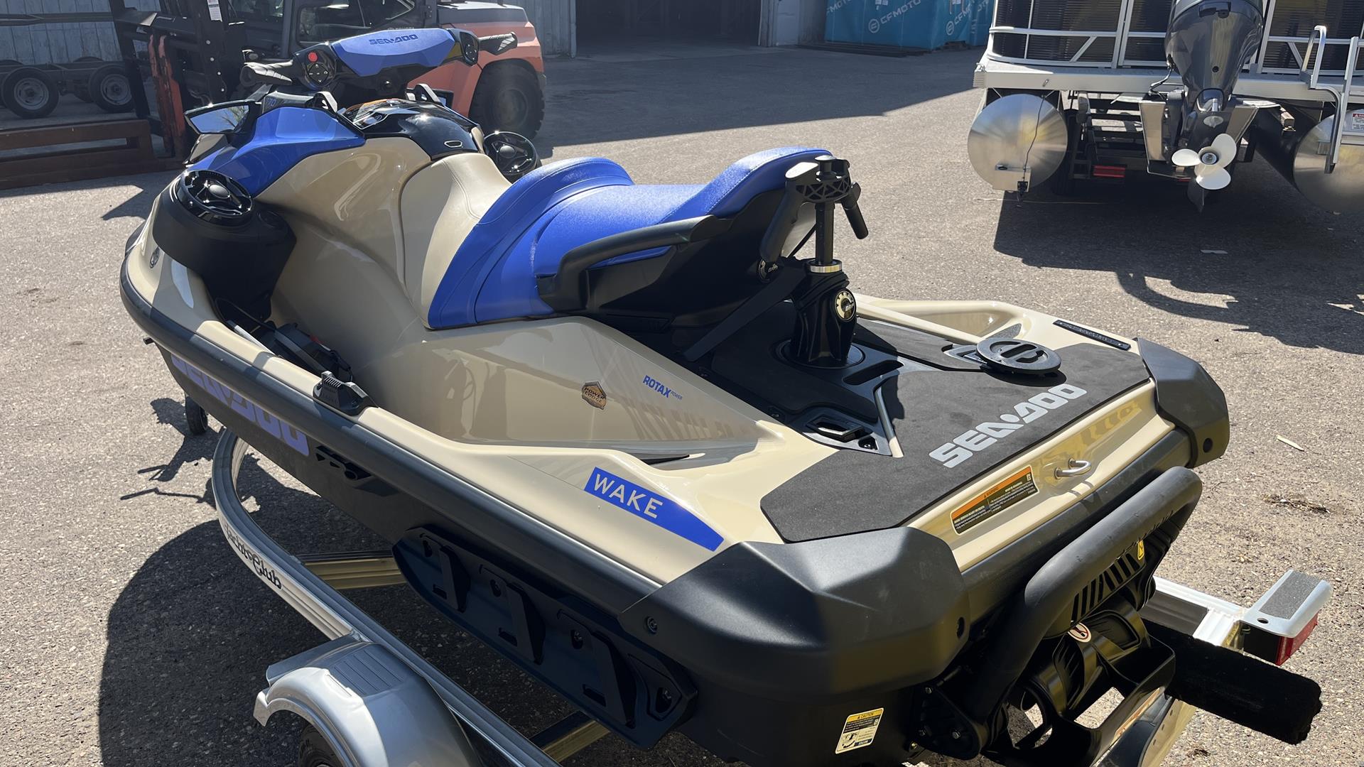2025 Sea-Doo Wake 170 + BRP Premium Audio, iDF, iBR in Ramsey, Minnesota - Photo 7