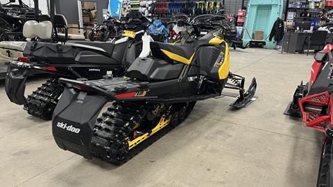 2025 Ski-Doo MXZ Adrenaline 137 600R E-TEC ES Ripsaw 1.25 in Ramsey, Minnesota - Photo 3