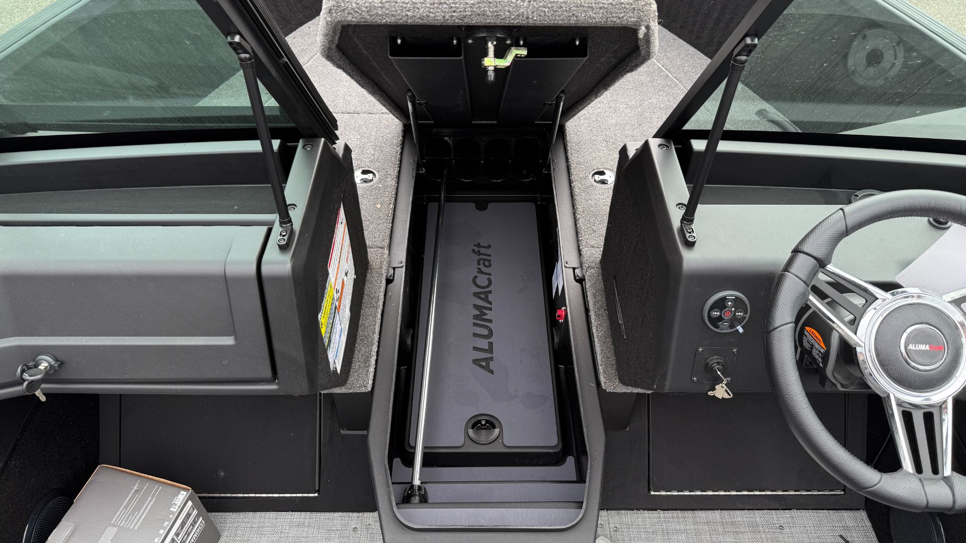 2025 Alumacraft Competitor 175X Side Console in Ramsey, Minnesota - Photo 10