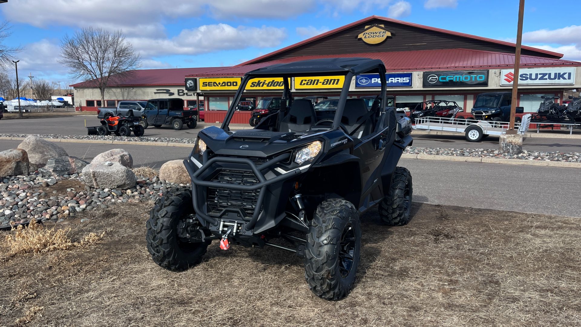 2025 Can-Am Commander XT 700 in Ramsey, Minnesota - Photo 1