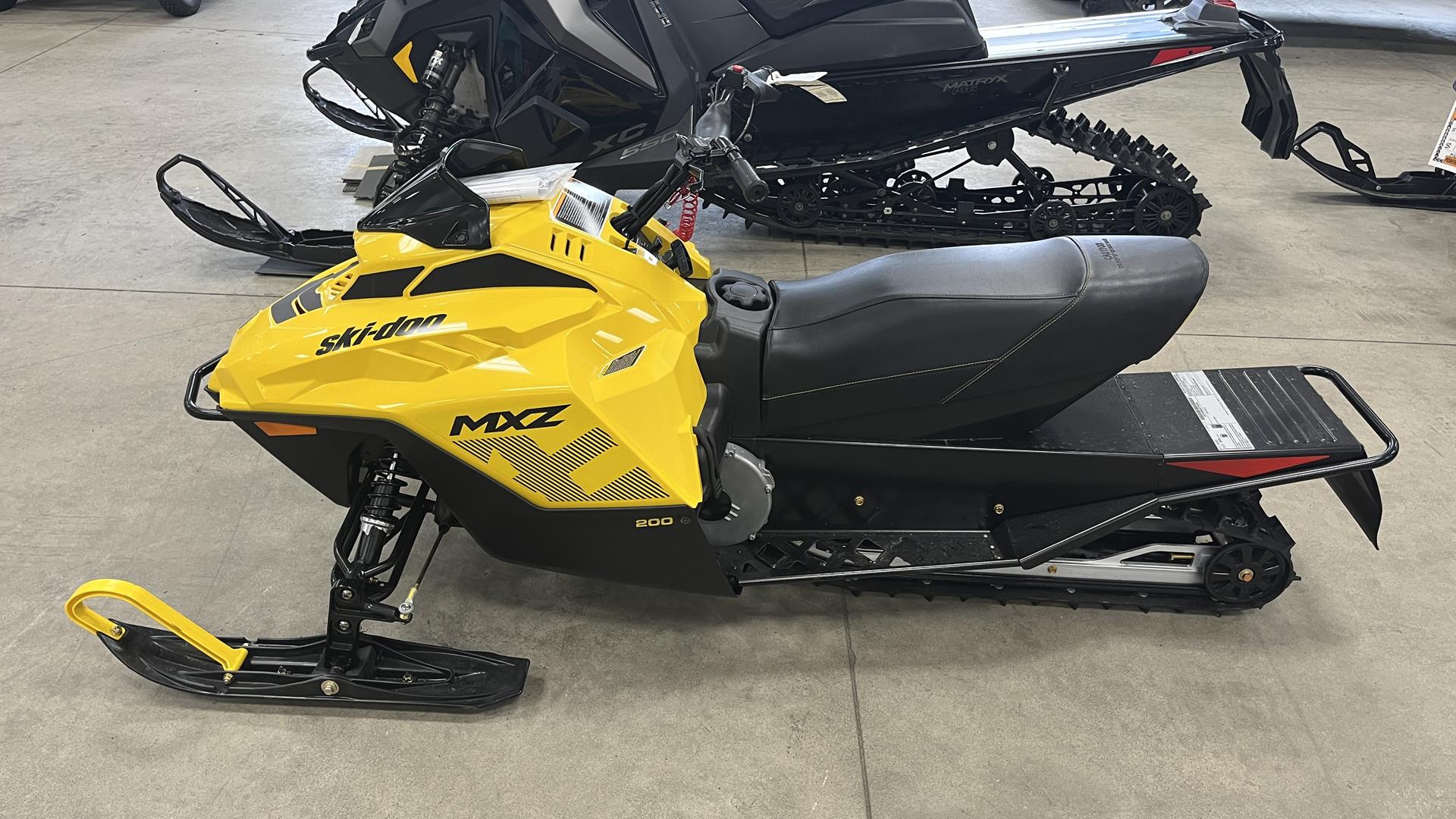 2025 Ski-Doo MXZ 200 ES Cobra 1.0 in Ramsey, Minnesota - Photo 5