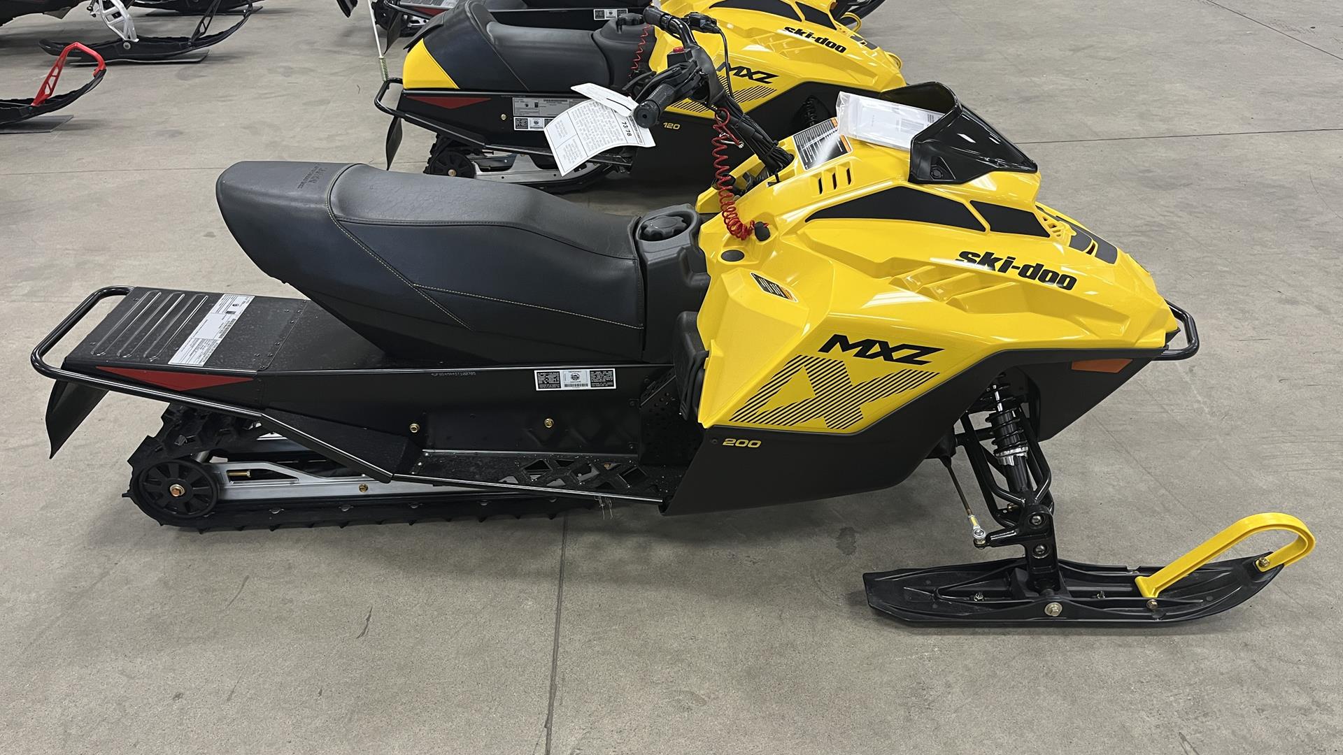 2025 Ski-Doo MXZ 200 ES Cobra 1.0 in Ramsey, Minnesota - Photo 2