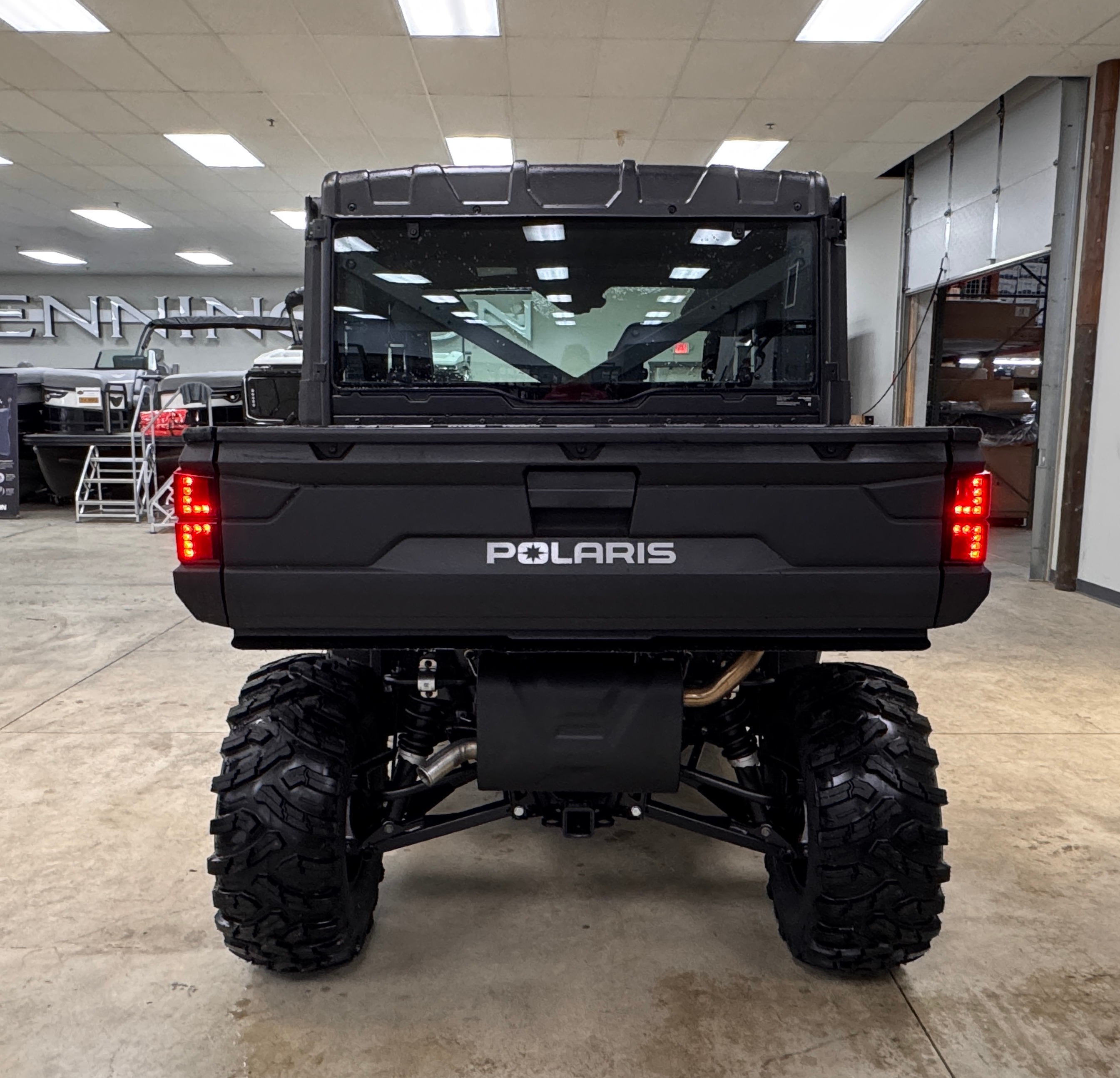 2027 Polaris Ranger Crew XP 1000 Cab 7