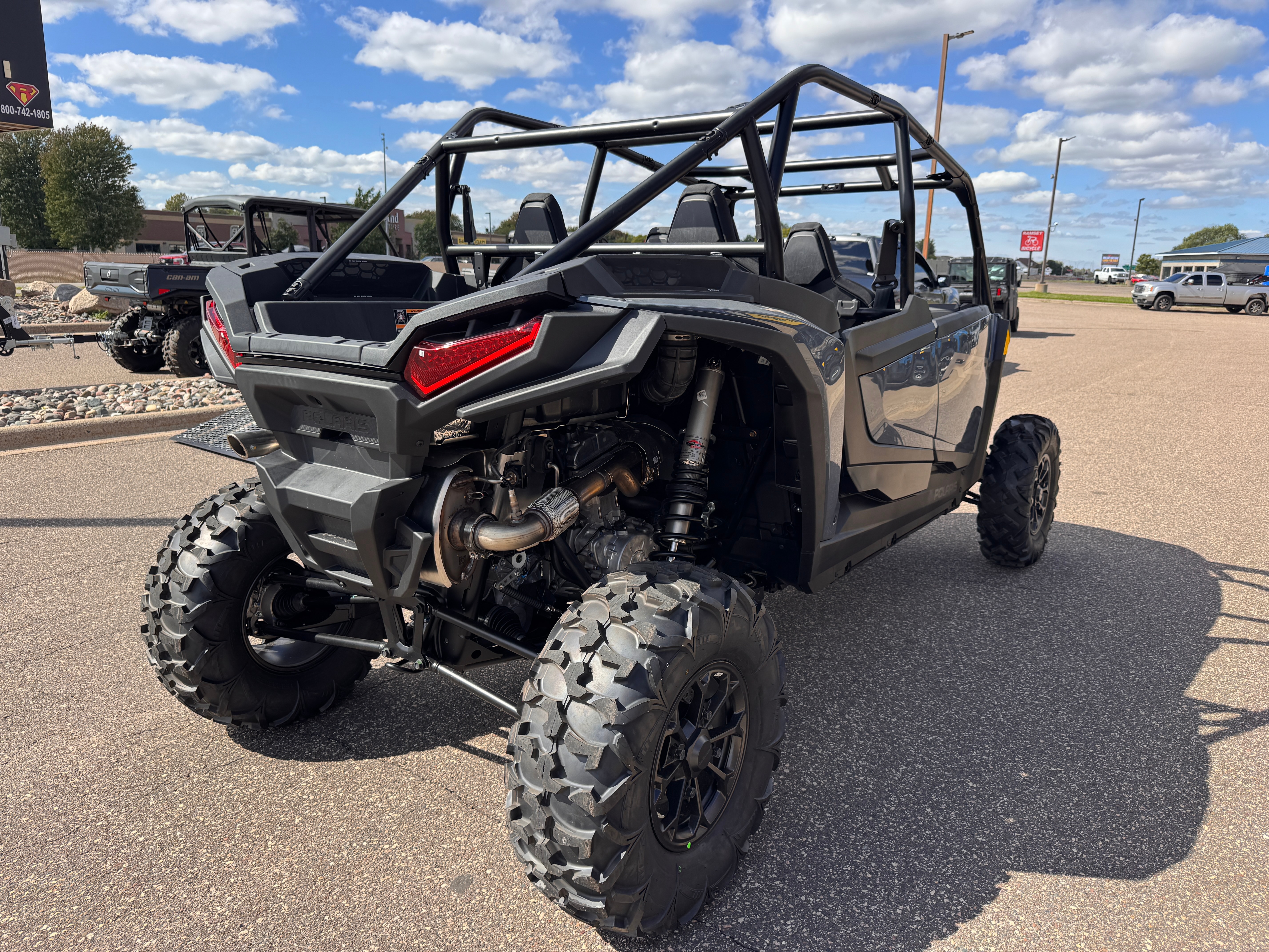 2027 Polaris RZR photo 4