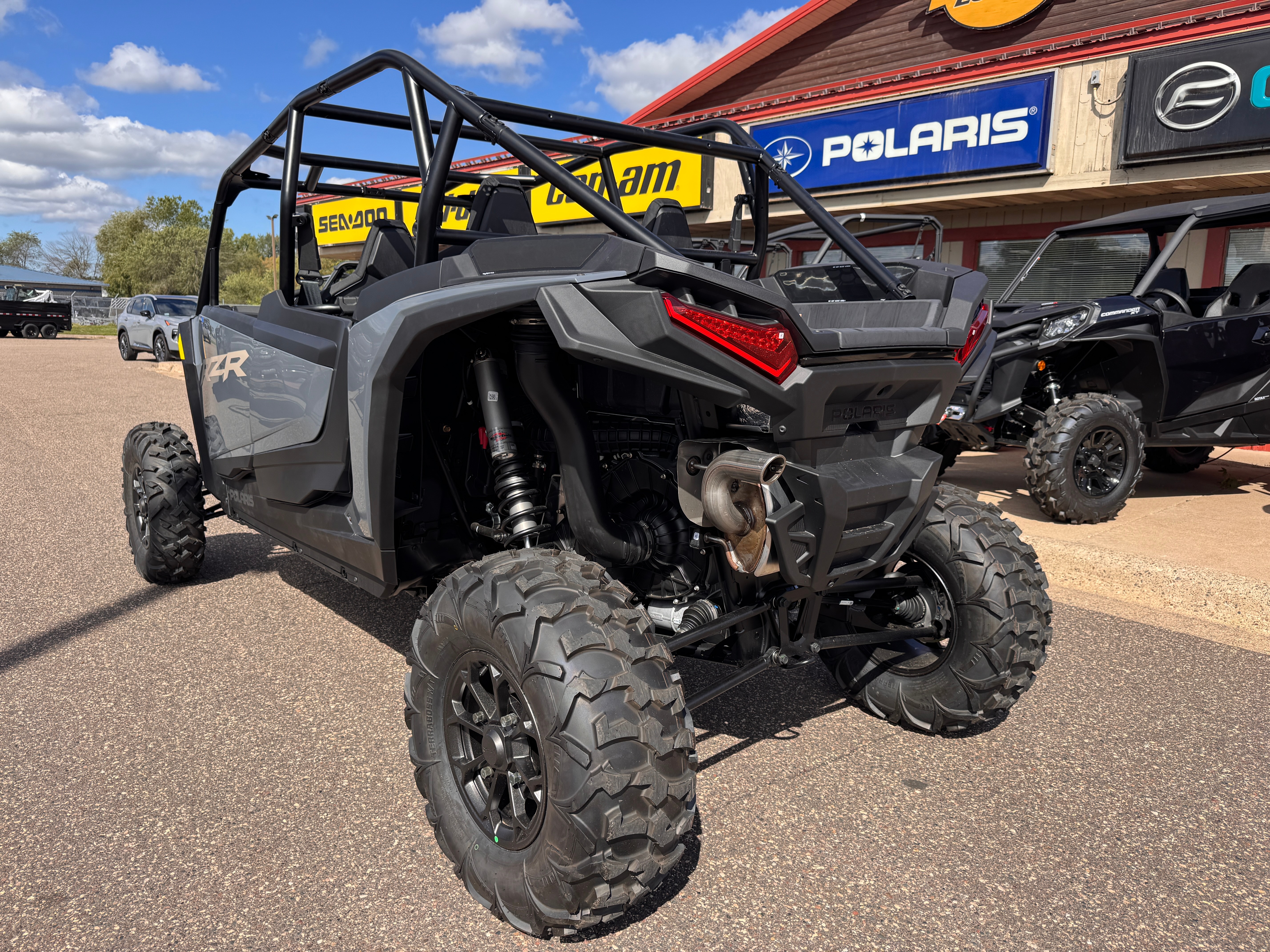 2027 Polaris RZR photo 6