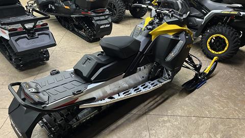 2025 Ski-Doo MXZ Sport 129 600 EFI ES RipSaw 1.25 in Ramsey, Minnesota - Photo 4