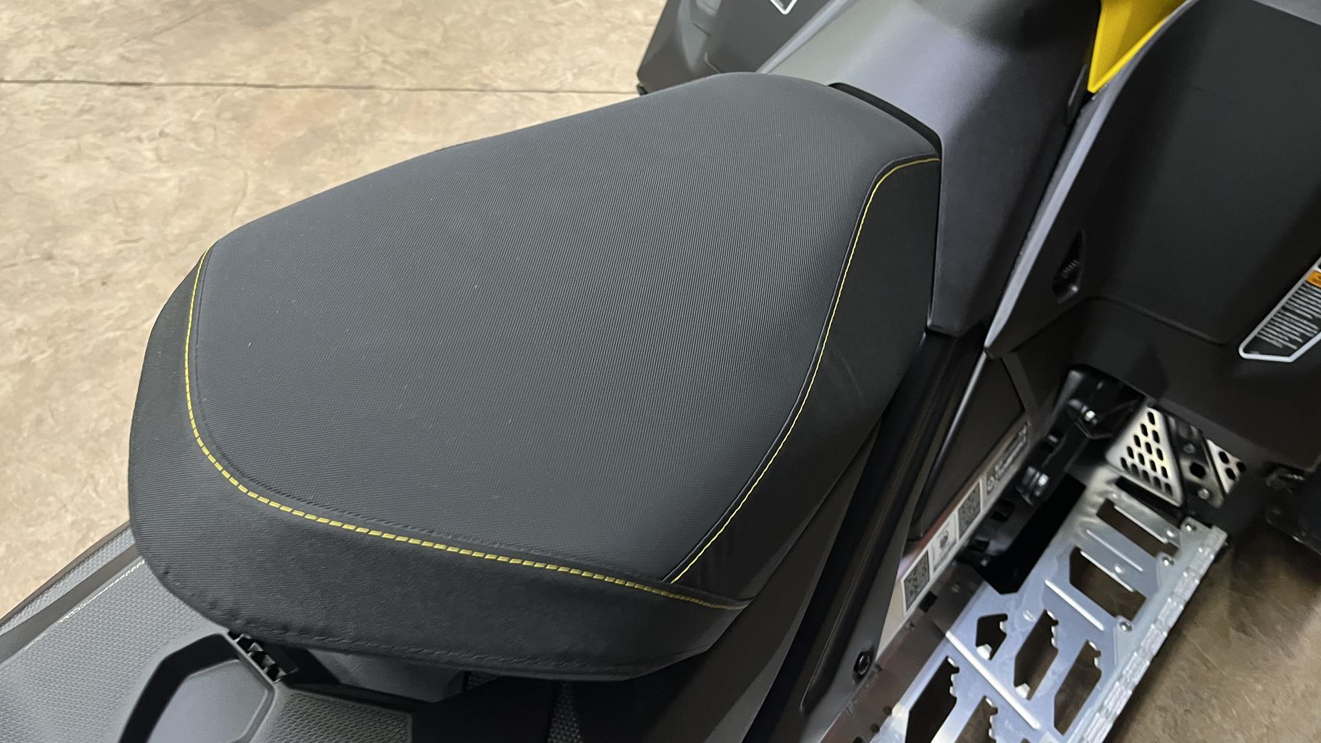 2025 Ski-Doo MXZ Sport 129 600 EFI ES RipSaw 1.25 in Ramsey, Minnesota - Photo 7