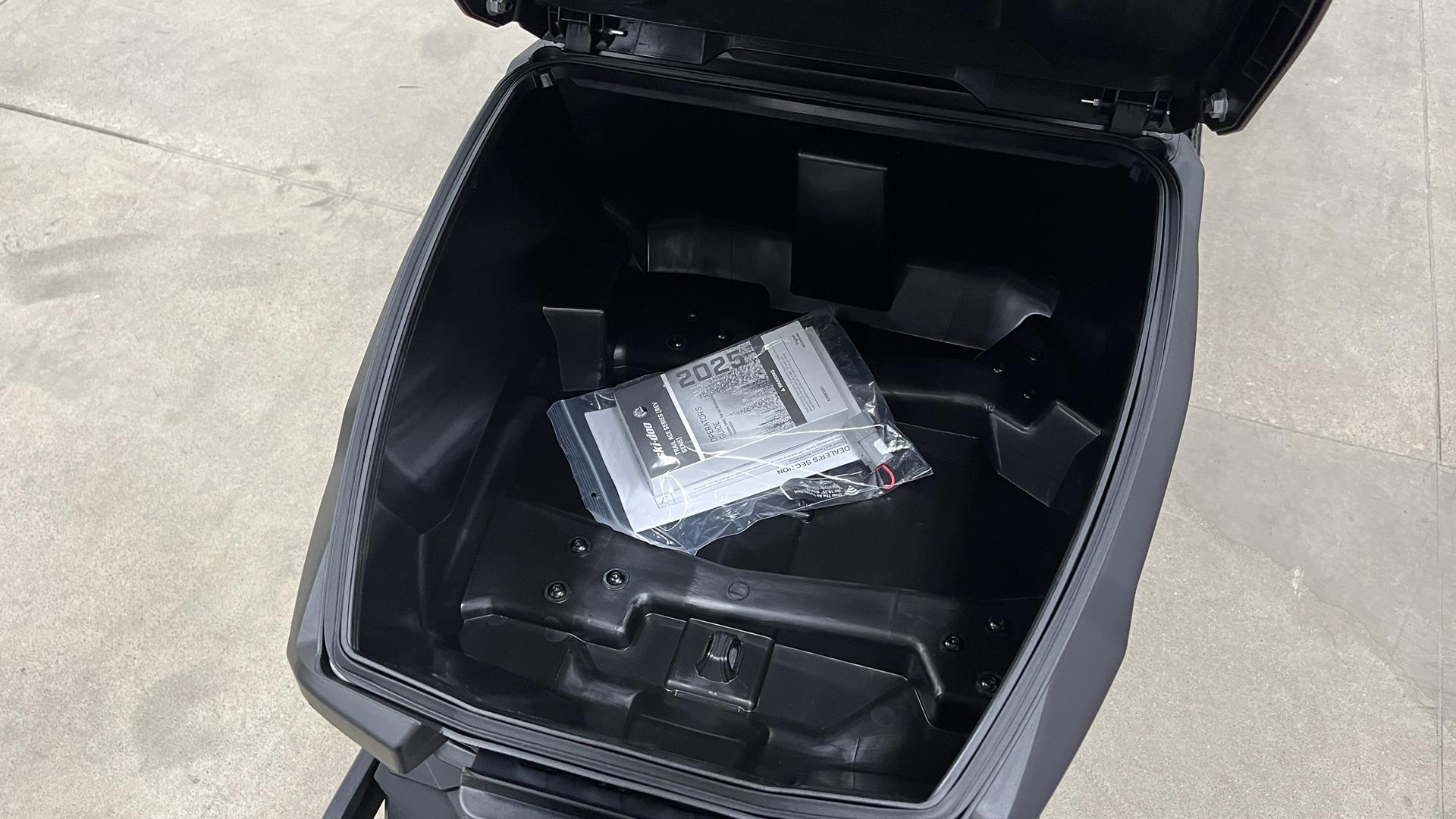 2026 Ski-Doo Renegade Adrenaline 900 ACE Turbo ES Ripsaw 1.25 in Ramsey, Minnesota - Photo 9