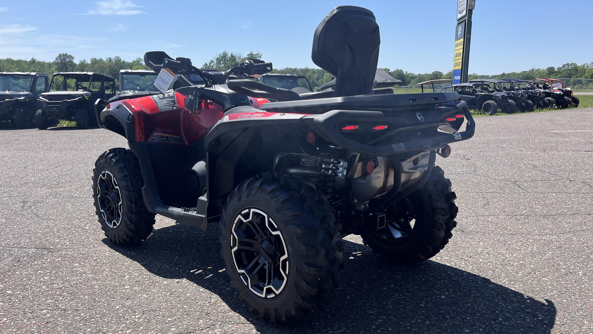 2025 Can-Am Outlander MAX XT 850 in Ramsey, Minnesota - Photo 5
