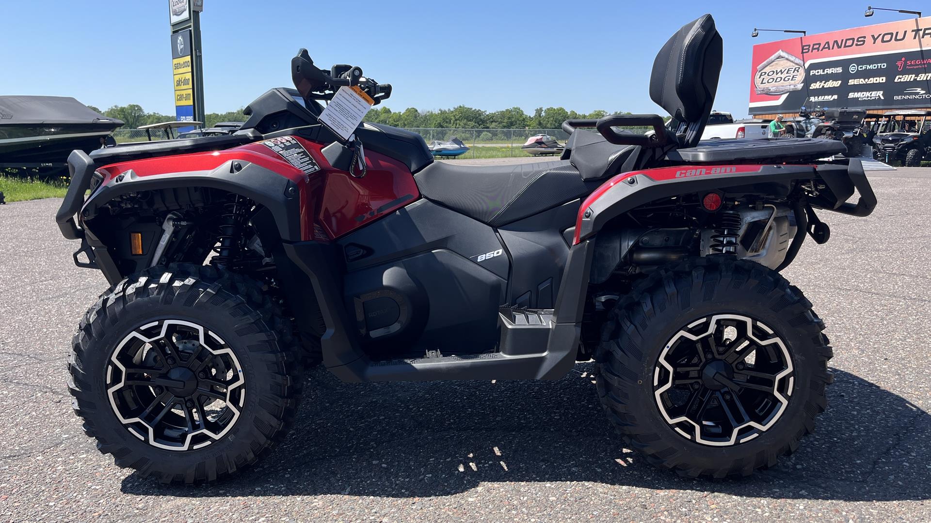 2025 Can-Am Outlander MAX XT 850 in Ramsey, Minnesota - Photo 6