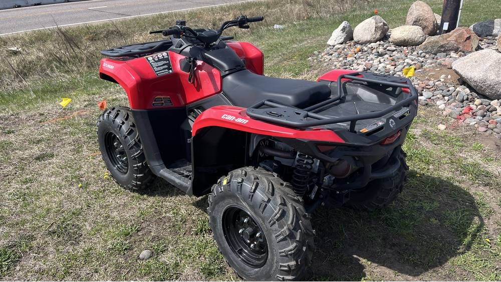 2023 Can-Am Outlander DPS 700 in Ramsey, Minnesota - Photo 8