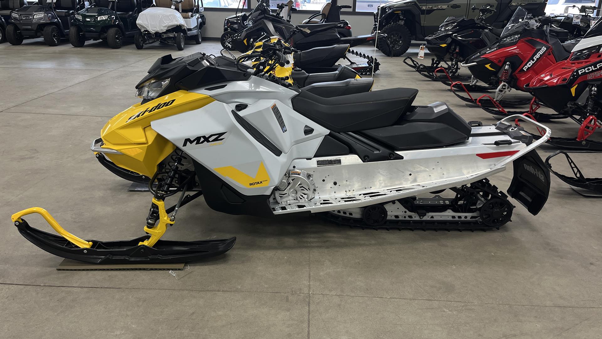 2025 Ski-Doo MXZ NEO 600 EFI ES Cobra 1.0 in Ramsey, Minnesota - Photo 4