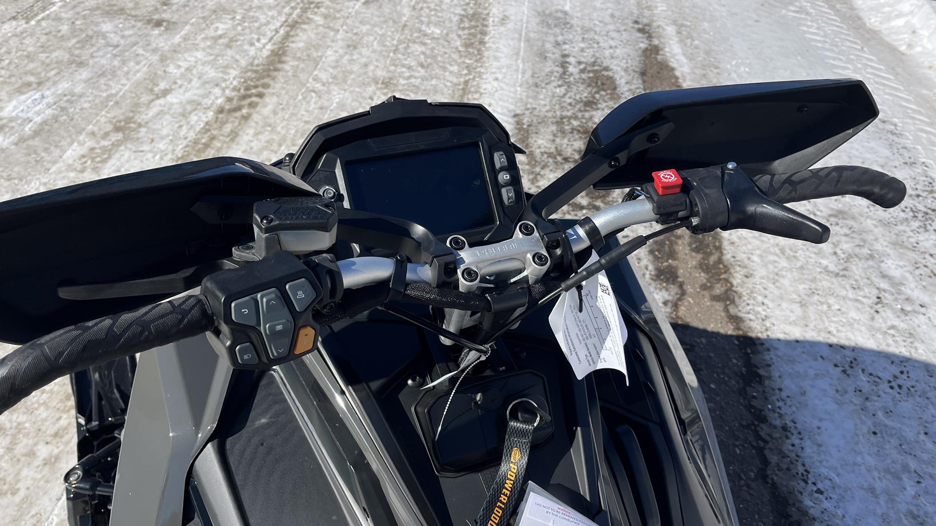 2025 Polaris 650 Switchback Assault 146 SC ES in Ramsey, Minnesota - Photo 9