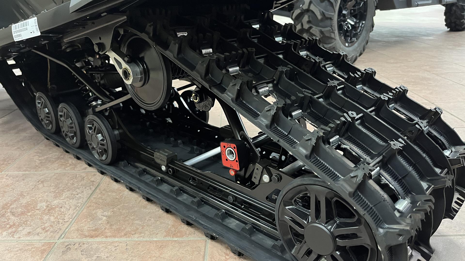 2026 Ski-Doo MXZ Adrenaline 137 850 E-TEC ES Ripsaw 1.25 in Ramsey, Minnesota - Photo 9