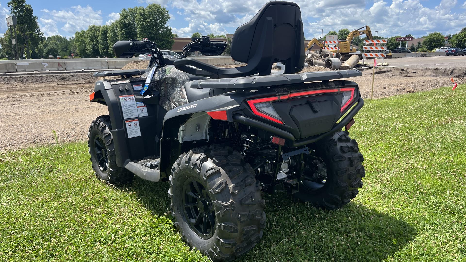 2025 CFMOTO CForce 600 Touring in Ramsey, Minnesota - Photo 5