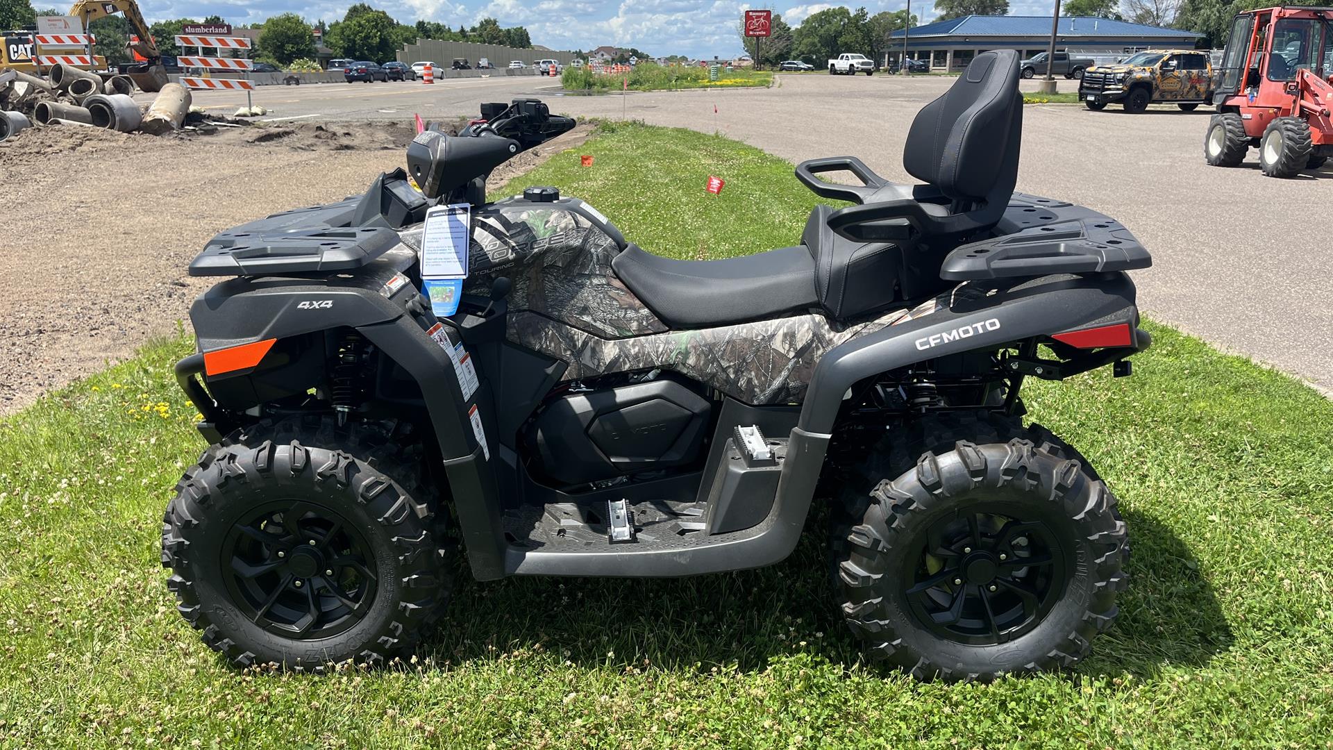 2025 CFMOTO CForce 600 Touring in Ramsey, Minnesota - Photo 6