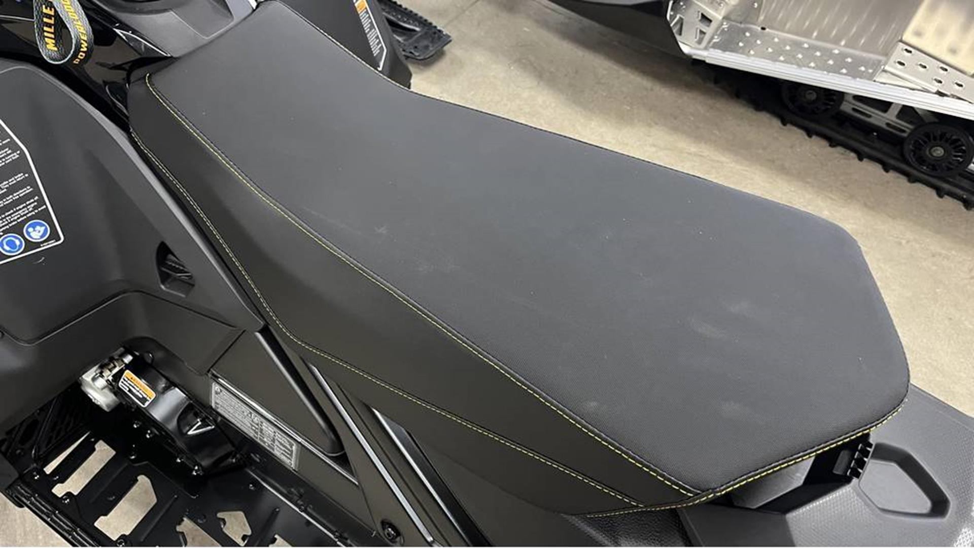 2025 Ski-Doo MXZ NEO+ 600 EFI ES RipSaw 1.25 in Ramsey, Minnesota - Photo 7