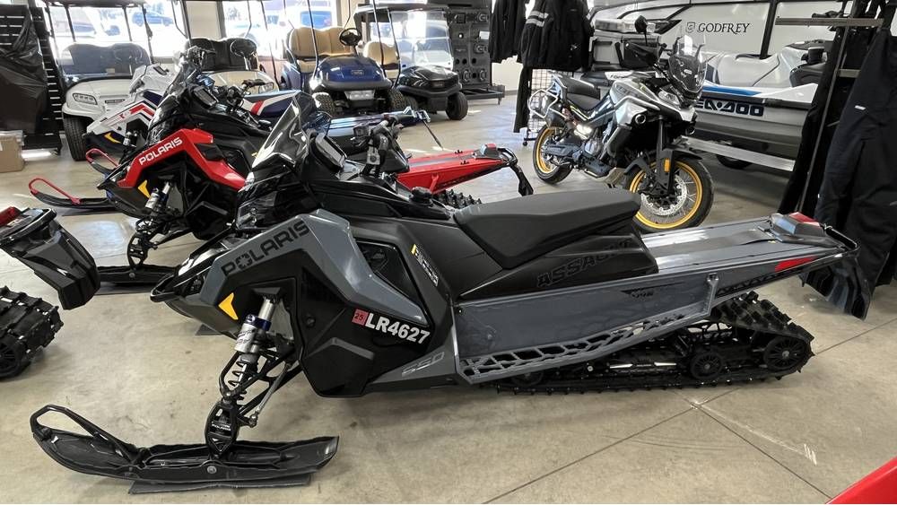 2021 Polaris 650 Switchback Assault 146 SC in Ramsey, Minnesota - Photo 2