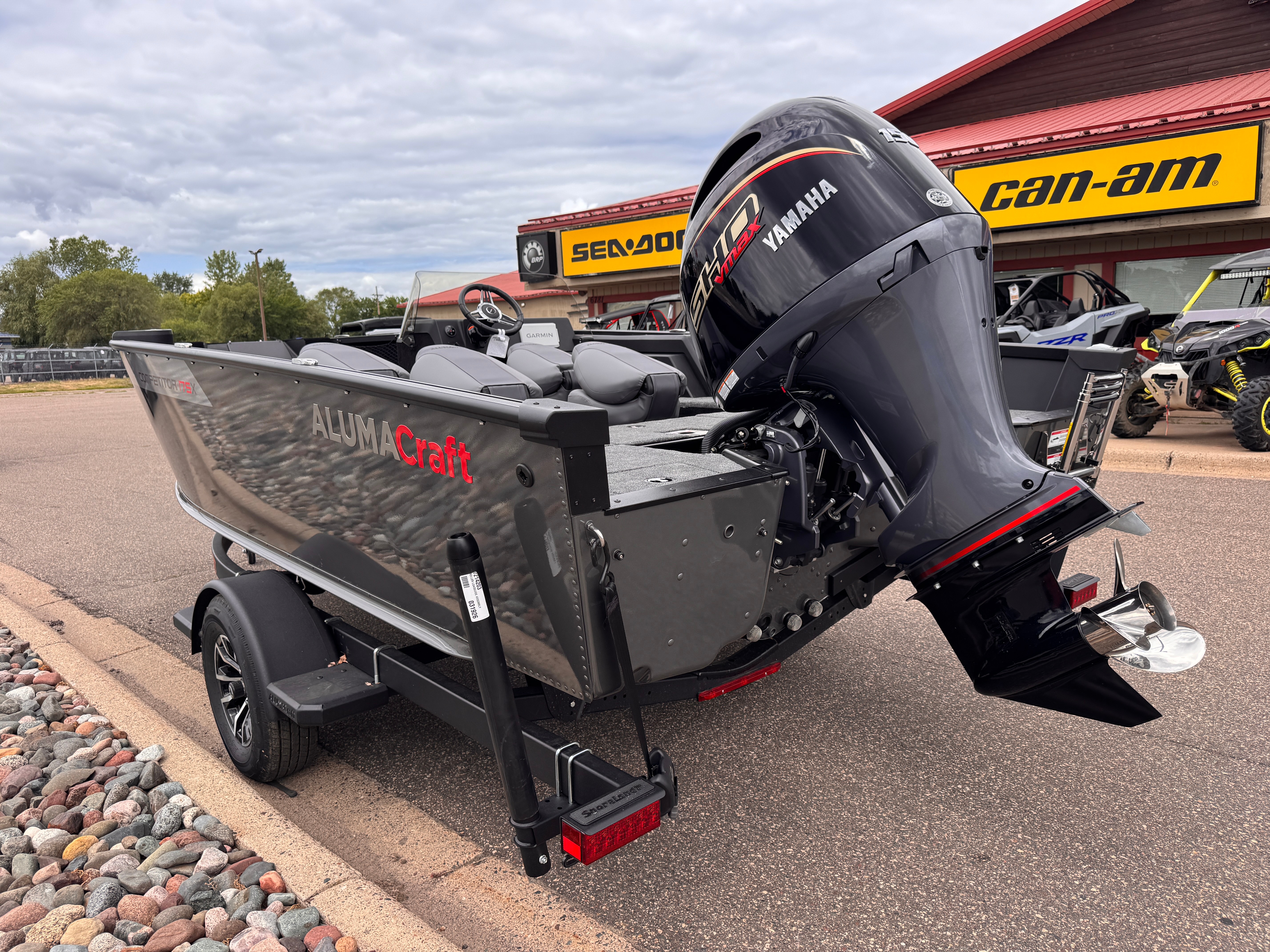 2026 Alumacraft Competitor photo 7